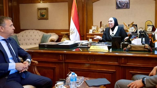 نيفين جامع تبحث مع رئيس «بروكتر أند جامبل» خطط الشركة التوسعية في مصر