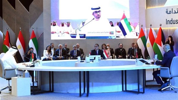 القابضة الإماراتية ADQ تخصص صندوقُا بـ10 مليارات دولار للاستثمار في مصر والأردن