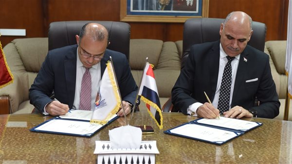 البورصة توقع بروتوكول مع جامعة الأقصر لتعليم الطلاب أساسيات الاستثمار والادخار