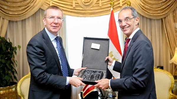  وزير الاتصالات يبحث مع وزير خارجية لاتفيا فرص التعاون والاستثمار فى مجالات الاتصالات وتكنولوجيا المعلومات