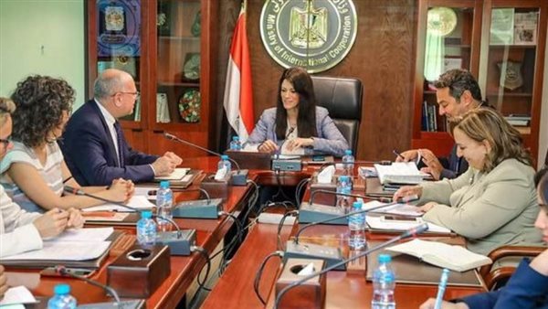 وزيرة التعاون تبحث مع البنك الدولي المشاركة في برنامج تمويل المشروعات الخضراء