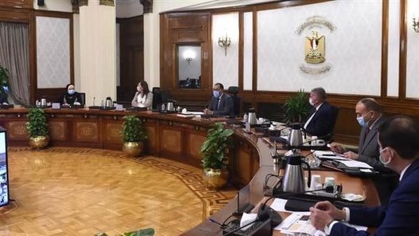 مدبولي يتابع موقف منظومة النافذة الواحدة بالموانئ الجمركية ونظام التسجيل المسبق للشحنات