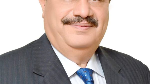 رضا عبدالقادر مساعدًا لوزير المالية لشئون مصلحة الضرائب