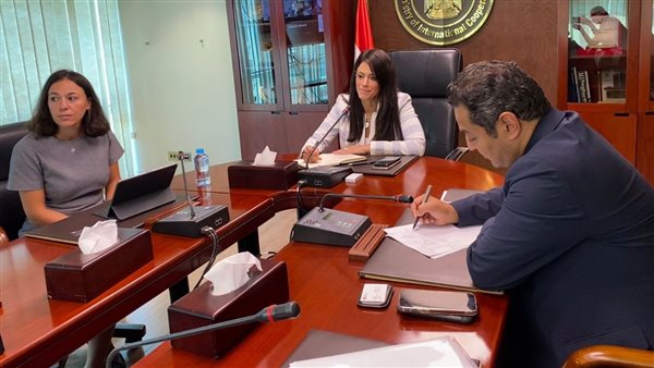 المشاط تبحثمع مديرة مؤسسة التمويل البريطانية في مصر تمويل المشروعات الخضراء