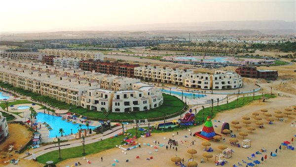 «لاسيرينا جروب»: تسليم المرحلة الثانية بمسروع «بالم بيتش» السخنة بنهاية العام الجاري