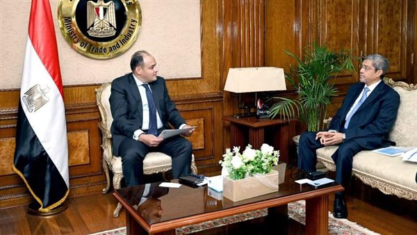 وزير التجارة والصناعة يبحث مع اتحادي الصناعات والغرف التجارية تعزيز التعاون والتنسيق المشترك