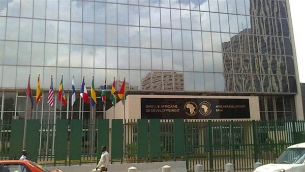 رئيس البنك الإفريقي للتنمية: افريقيا لم تحصل سوى على 0.6% من الدعم المالي المقدم للعالم خلال 2022