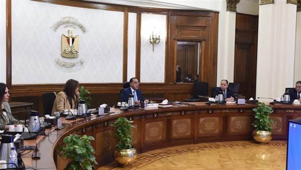 رئيس الوزراء يواصل متابعة الاستعدادات الخاصة بعقد المؤتمر الاقتصادي الذي كلّف به الرئيس السيسي