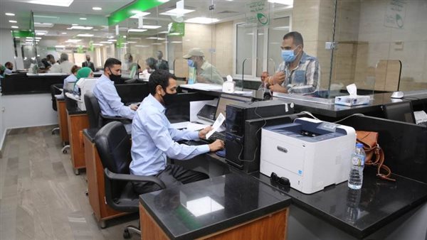 مكاتب البريد تشهد اقبالًا كبيرًا على شراء كراسات شروط الإسكان الاجتماعي 