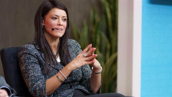 المشاط تلقي الكلمة الافتتاحية للمعرض السنوي الخامس لمؤسسة آرت دي إيجيبت