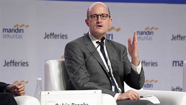 كبير الاقتصاديين بمعهد التمويل الدولى يشيد بقرار «المركزي» بتحرير سعر الصرف