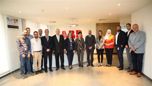 إيه بي بي تستقبل سفيرة سويسرا بمصانعها بالعاشر من رمضان