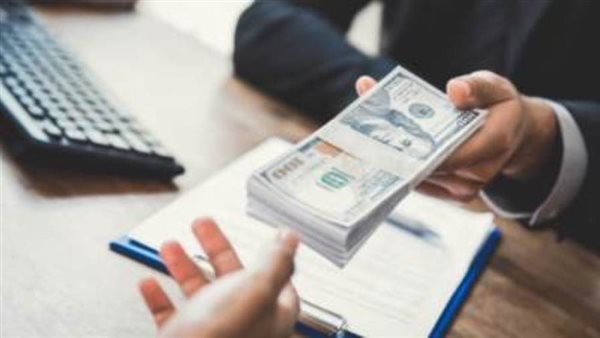 الدولار يتراجع 10 قروش في ختام تعاملات اليوم في البنوك