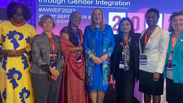 شركة القلعة تشارك في نشر الوعي عن أهمية التمكين الاقتصادي للمرأة  