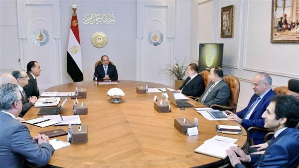 الرئيس السيسي يتابع نشاط ومشروعات المنطقة الاقتصادية لقناة السويس