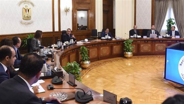رئيس الوزراء يتابع جهود صندوق مصر السيادى لجذب الاستثمارات الأجنبية