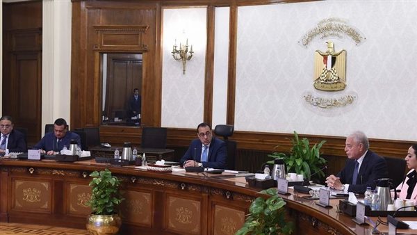 رئيس الوزراء يعقد اجتماعًا لمتابعة عدد من المشروعات بمحافظة جنوب سيناء