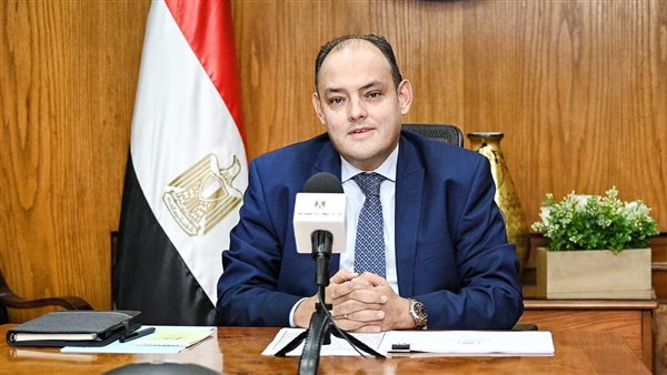 وزير الصناعة: منح 23 ألف و446 رخصة تشغيل لمنشآت صناعية و9970 سجل صناعي في مختلف الأنشطة الصناعية 