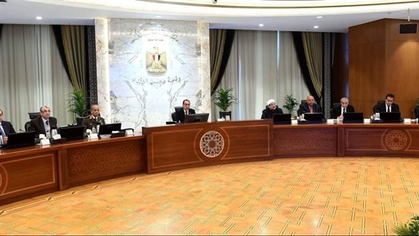 رئيس الوزراء يهنىء الرئيس والحكومة وجموع الشعب المصري بمناسبة العام الميلادي الجديد