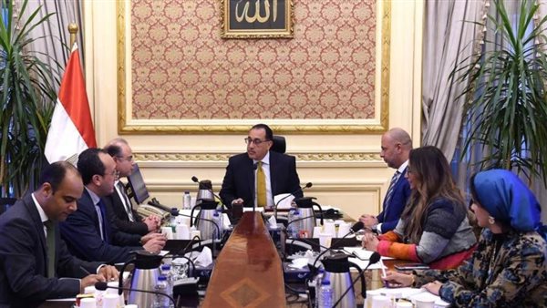 رئيس الوزراء يتابع مع رئيسي 