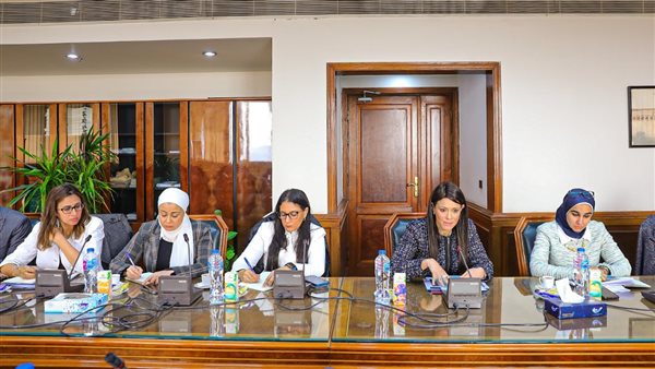 وزيرا التعاون الدولي والري يبحثان المشروعات المدرجة ضمن برنامج 