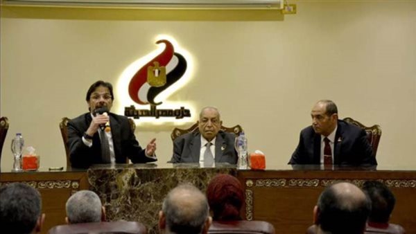 أبمن جمجوم: الاحتياطي الأجنبي يسجل ٣٤ مليار دولار.. ويغطي احتياجاتنا الاستيرادية 5 شهور