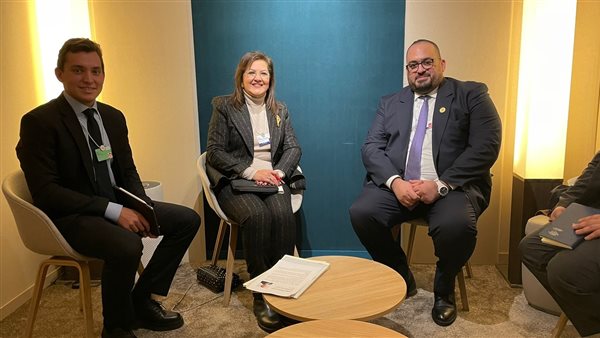 وزيرة التخطيط والتنمية الاقتصادية تبحث مع وزير الاقتصاد والتخطيط السعودي سبل التعاون المشترك