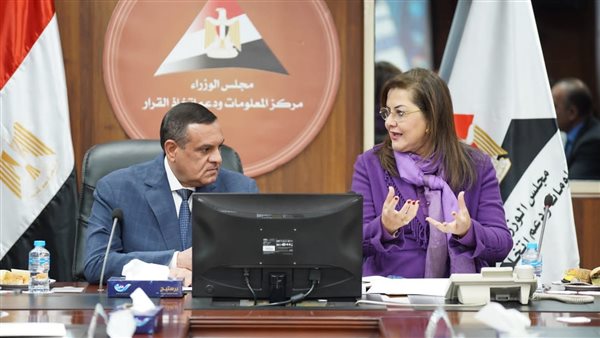 برئاسة السعيد وأمنة عقد اجتماع مصغر للجنة تسيير برنامج التنمية المحلية بصعيد مصر