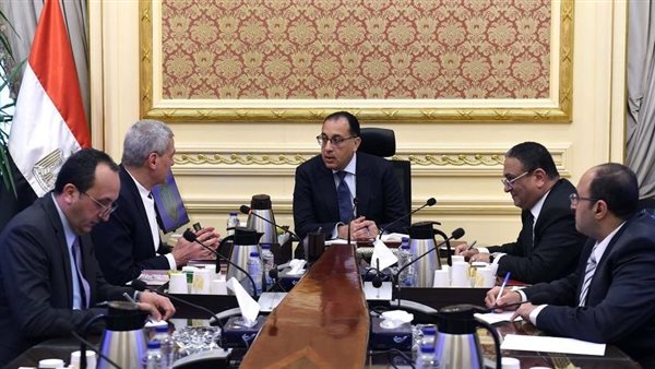 رئيس الوزراء يتابع عددا من ملفات عمل هيئة الشراء الموحد