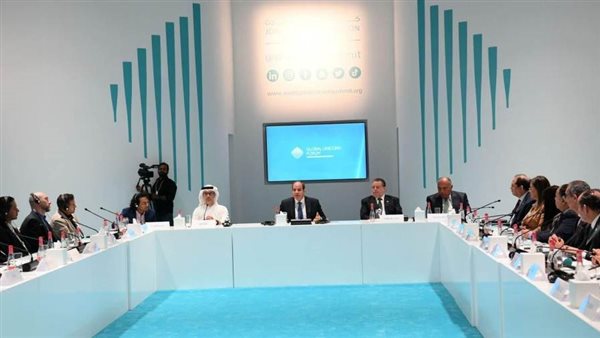 الرئيس السيسي يشارك في جلسة 