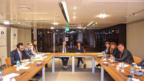 المشاط تعقد جلسة مباحثات ثنائية مع نائب رئيس البنك الاوروبي لإعادة الإعمار والتنمية