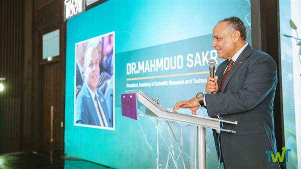 رئيس أكاديمية البحث العلمي يستعرض مخرجات مشروع تنمية وتطوير ريادة الأعمال