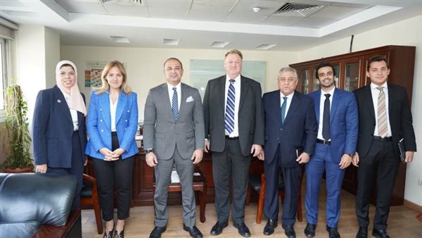 نائب وزيرة التخطيط يلتقي كبير الاقتصاديين بـ visa لتعزيز الشراكة في مجالات الرقمنة 