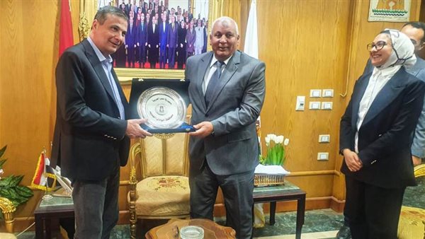 الزراعي المصري يواصل مسيرة قوافل الخير لدعم الأسر الأكثر احتياجًا ومركز الاحتياجات الخاصة