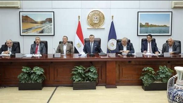 وزير السياحة يترأس اجتماع مجلس إدارة المجلس الأعلى للآثار