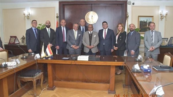 تعاون بين «CIB» و«فيزا» و«التموين» لإصدار بطاقة «السجل التجاري الرقمية» لأول مرة