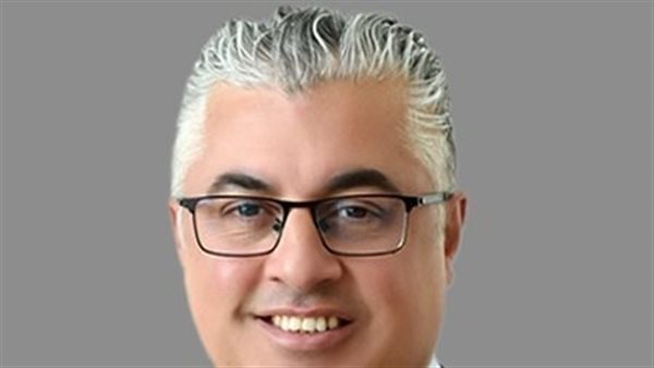 رئيس اقتصادية قناة السويس يتوجه لأمستردام لعرض الفرص والقطاعات الاستثمارية بالمنطقة 