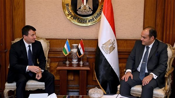 وزير التجارة والصناعة يبحث مع نائب رئيس الوزراء بأوزباكستان فرص التعاون المشترك