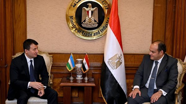 وزير الصناعة يستقبل وفد من أوزباكستان لبحث الارتقاء بمعدلات التبادل التجاري وتعزيز التعاون المشترك 