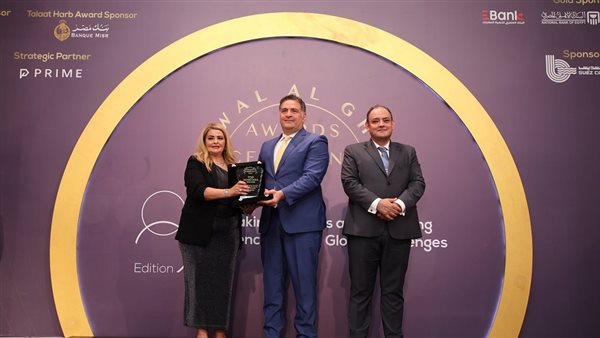  رئيس هيئة الاستثمار يحصد جائزة الإنجاز المؤسسي بقمة مصر للأفضل 2023