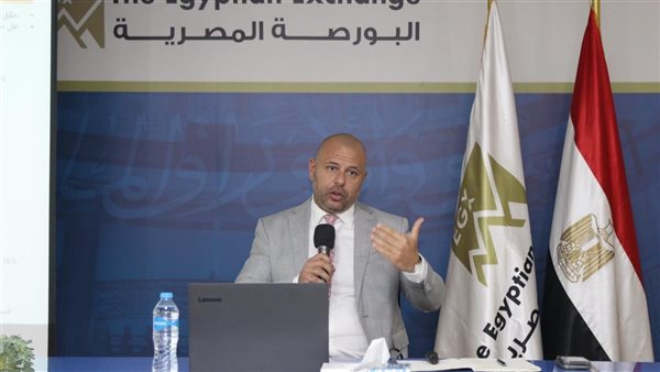 رئيس البورصة المصرية يستعرض إنجازات الأشهر الستة الأولى من 2023