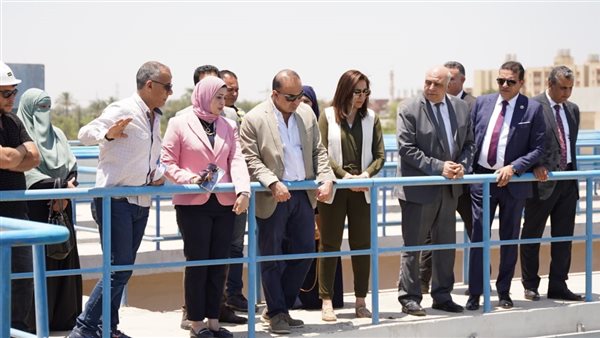 نائب وزيرة التخطيط والتنمية الاقتصادية يتفقد أعمال محطة معالجة الصرف الصحي بمدينة بدر بالمحافظة