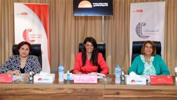 وزيرة التعاون الدولى تترأس إحدى لجان اختيار الكوادر النسائية