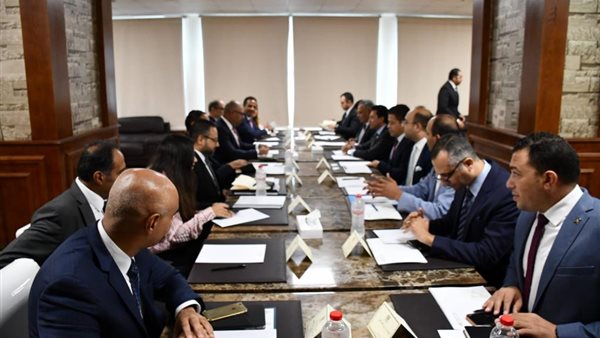  وزير الرياضة يبحث التعاون الثنائي مع رئيس البورصة المصرية