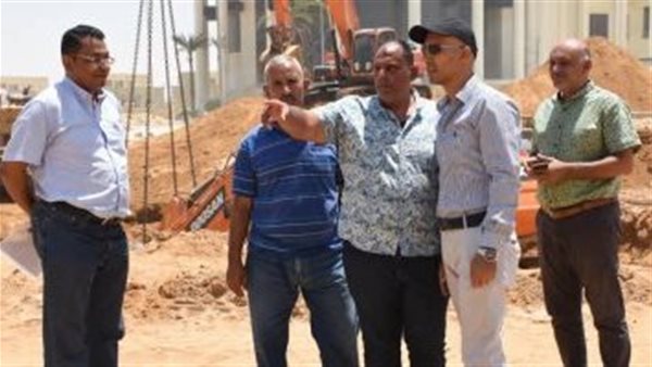 رئيس جهاز القاهرة الجديدة يتفقد مشروعات الطرق والمرافق الجارية بالمدينة