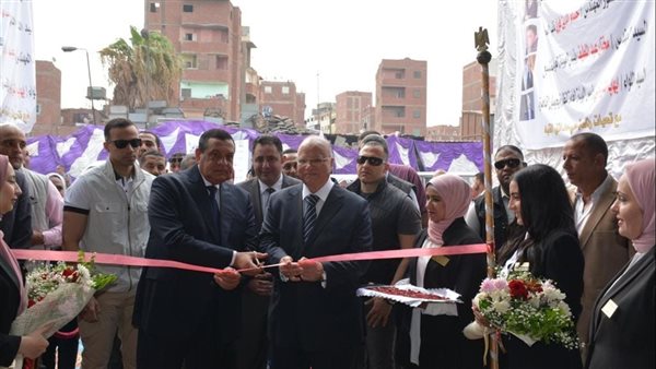 وزير التنمية المحلية ومحافظ القاهرة يفتتحان المحطة الوسيطة الثابتة بشارع