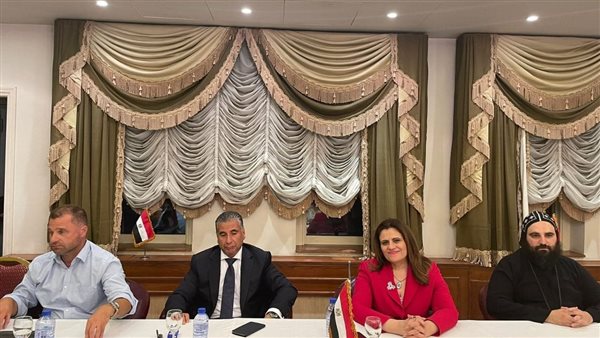 وزيرة الهجرة تلقي أبناء الجالية المصرية العاملة والمقيمة في قبرص