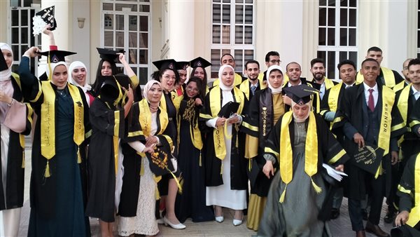 أكاديمية الشروق تحتفل بتخريج دفعة جديدة .. بالصور