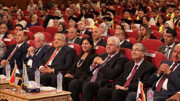 أكاديمية الشروق تختتم حفلات التخرج بـ طلاب وطالبات المعهد الدولي للإعلام