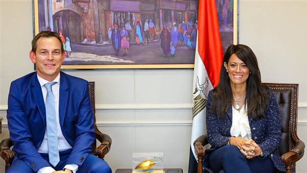 وزيرة التعاون الدولي تناقش تعزيز التعاون المشتركة مع رئيس منطقة شمال شرق أفريقيا والمشرق العربي بشركة شنايدر إلكتريك